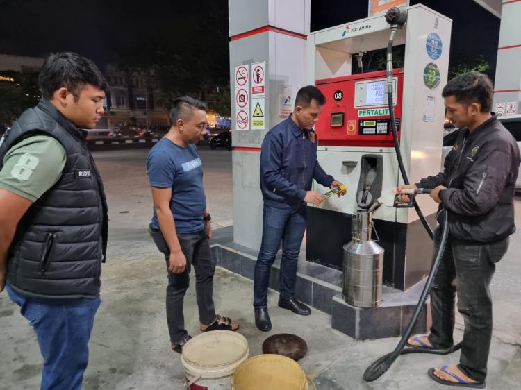 Iptu Budi Winarko Pimpin Langsung Cek Persediaan BBM Jelang Hari Raya