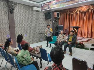 Personel Polresta Pekanbaru Gelar "Minggu Kasih" ke Jemaat GKII
