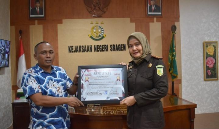 Kartini, Sarinah dan Srikandi Adhyaksa oleh Virginia Hariztavianne
