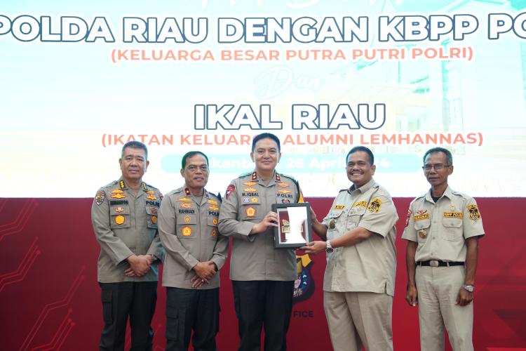 Kapolda Riau Gelar Halal Bi Halal bersama KBPP Polri dan IKAL Riau