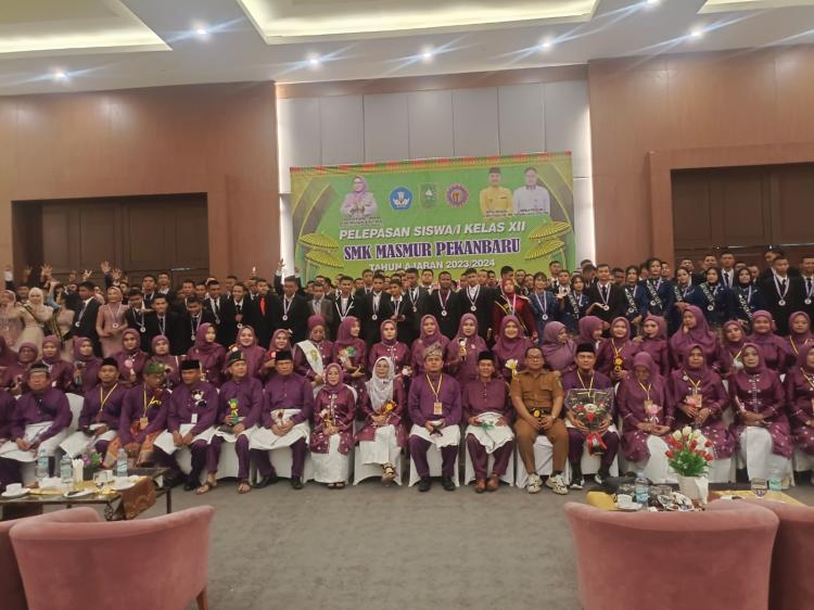 SMK Masmur Lepas 139 Orang Siswa Kelas XII