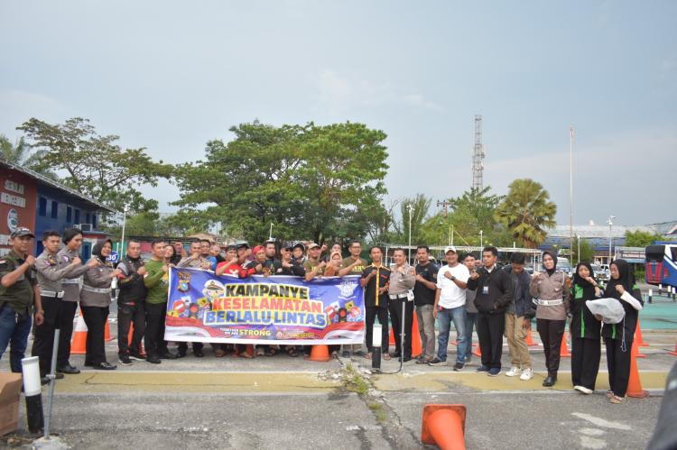 Satlantas Pekanbaru Gelar ISDC Bersama Komunitas Motor