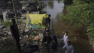 Mahasiswa FEB Unri Sensus Sampah Wujudkan Riau Hijau dan Kelestarian Alam