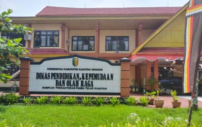 Disdikpora Bungkam Soal Sekolah se-Kuansing Setor 1 Juta Buat Pelatihan Sehari