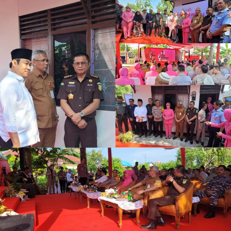 Asintel Kejati Riau Hadiri Penyerahan Baksos Bedah Rumah