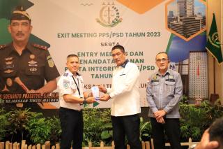 Penandatangan Pakta Integritas PPS dan PSD Kejati Maluku Bersama Kementrian dan Pemrov