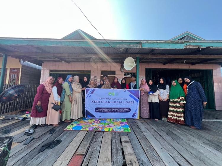 Kukerta ke Desa Kualu Patah Parang, Mahasiswa/i UNRI Sosialisasi Pembuatan Sabun dari Minyak Jelantah