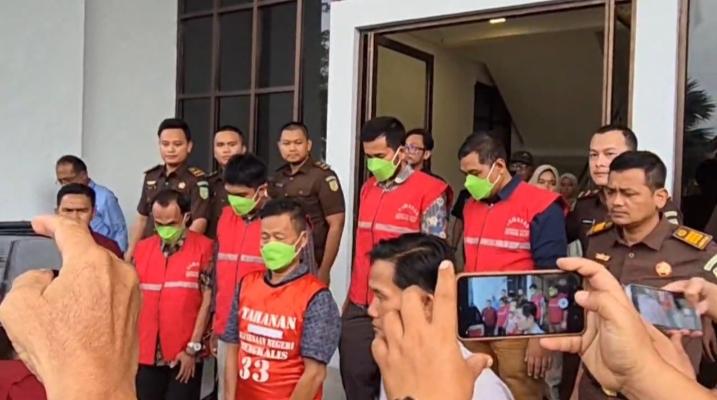 Pidsus Kejari Bengkalis Tahan 5 Orang Tersangka Dugaan Korupsi di BRK Syariah Cabang Bengkalis