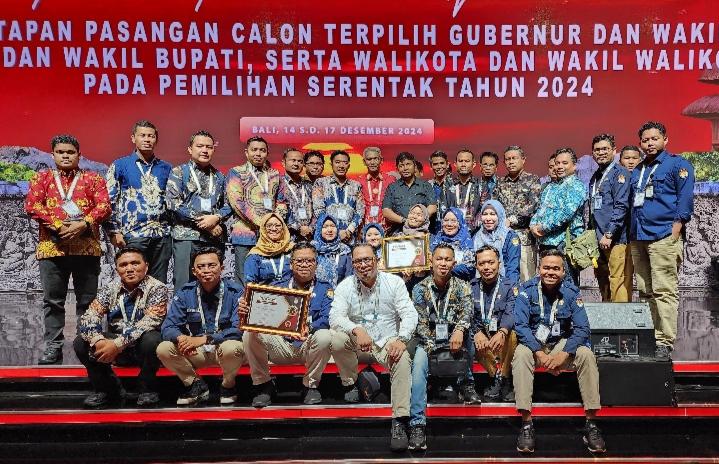 Jelang Akhir Tahun, KPU Riau Raih 4 Penghargaan