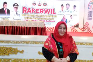 Mona Sri Wahyu Terpilih Secara Aklamasi Pimpin Bundo Kanduang IKM Riau