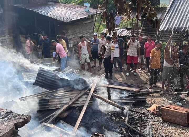 Kapolsek Tambang Himbau Warga Waspada Api Pasca Rumah Dusun II Terbakar