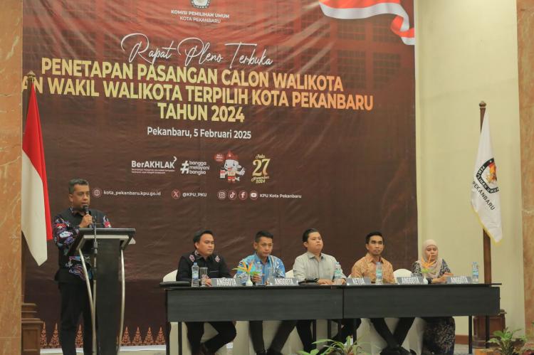 Pj Walikota Hadiri Rapat Pleno KPU Pekanbaru