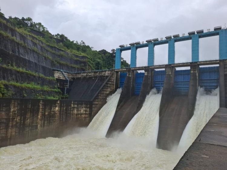 PLTA Koto Panjang Masih Buka Lima Pintu Waduk
