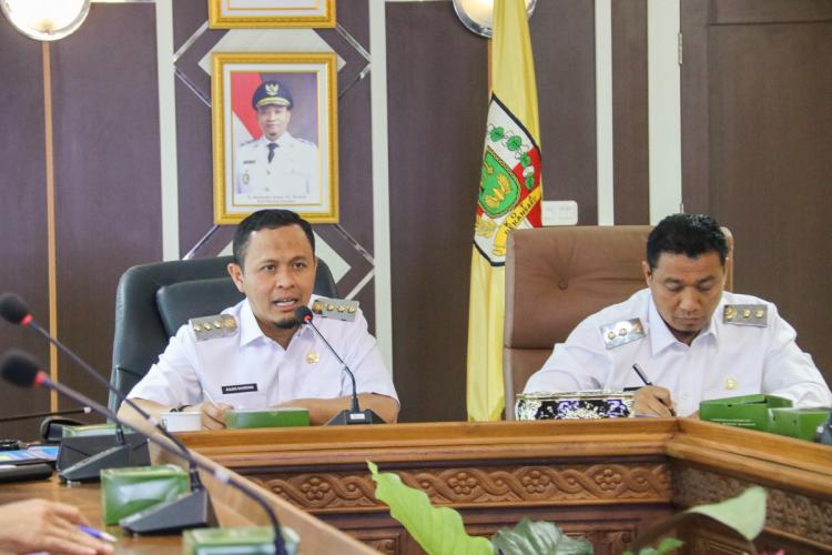 Rapat dengan Pengelola, Walikota Dorong Percepatan Revitalisasi Pasar Bawah
