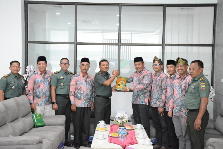 Danrem 031/WB Terima Audiensi FKUB Provinsi Riau