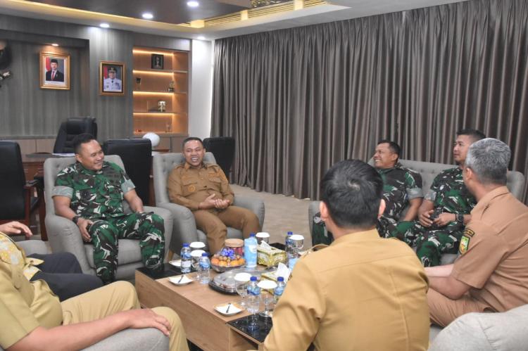 Danrem 031/WB Dampingi Kunker Pangdam I/BB ke Riau