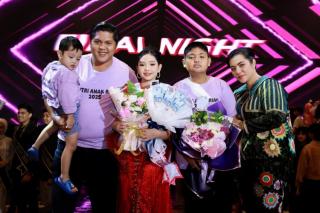 Lagi, Gloria Rahita Nababan Raih 3 Penghargaan Putri Remaja Riau dan Putri Anak Riau 2025