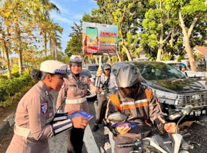 Ditlantas Polda Riau Kampanye Keselamatan Lalu Lintas di Tugu Perjuangan