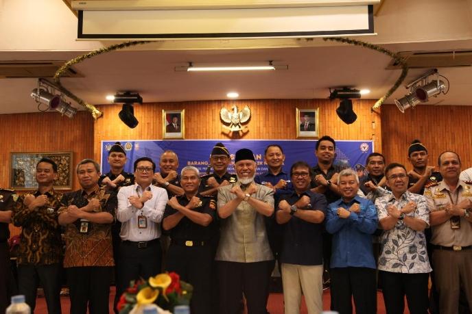 Kanwil DJBC Riau Bersama BC Teluk Bayur Musnahkan BMMN Hasil Operasi Bersama