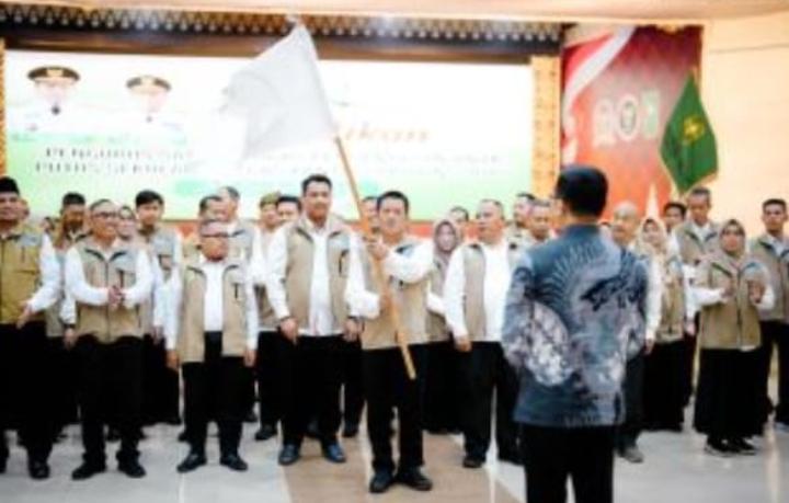 Sekdisdik Arden Simeru Kembali Kukuhkan Ketua Satgas PANTAS Riau
