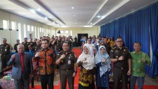 Sambut HUT Kejaksaan RI Ke-80, Kejati Riau Gelar Seminar di UNRI