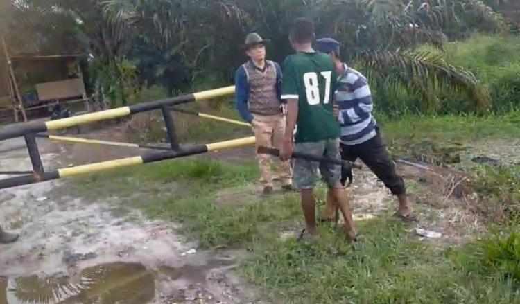 Jalankan Tugas Profesi, Pengacara di Riau Diancam Pakai Parang