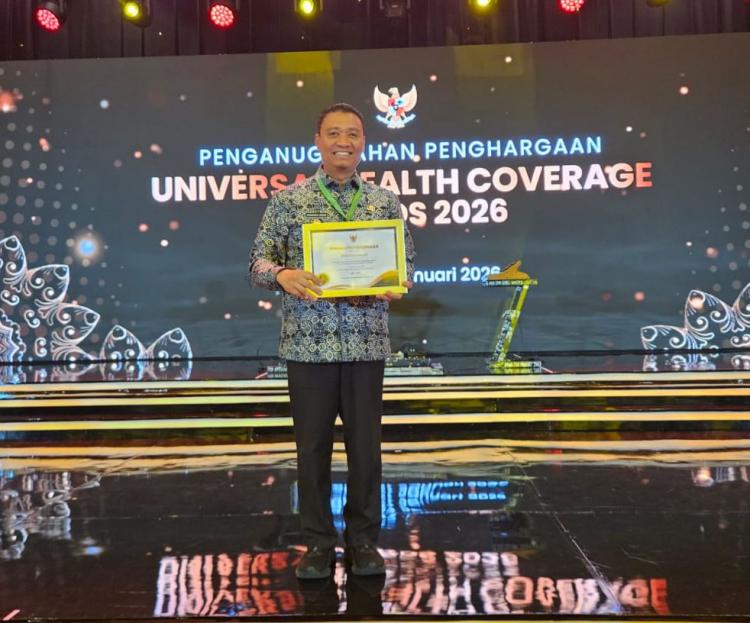 Wawako Pekanbaru Terima Langsung Penghargaan UHC Awards 2026