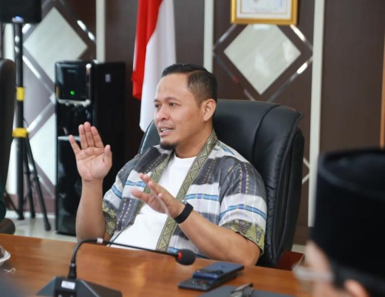 Walikota Tegaskan Rp100 Juta/RW Buat Pemerataan Pembangunan di Pekanbaru 