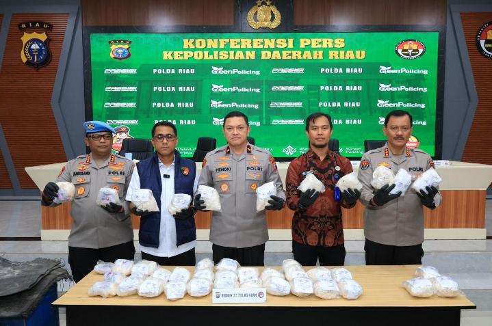 Dengan Undercover Buy, Ditresnarkoba Polda Riau Ungkap 22,7 Kg Heroin di Bengkalis