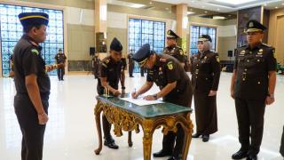 Kajati Riau Rombak Jajaran, Dua Asisten dan Satu Kajari Dirotasi
