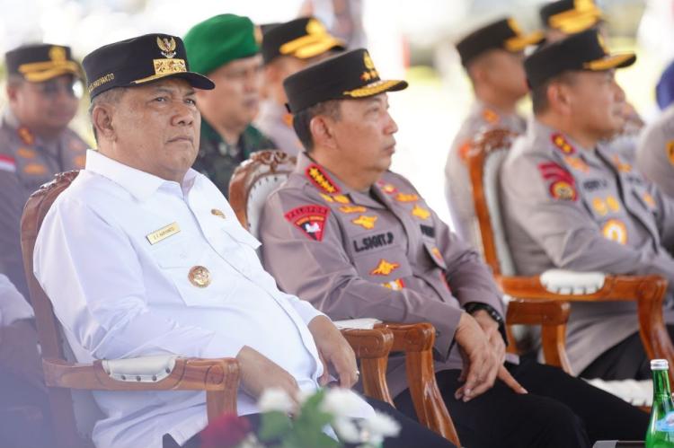Didampingi Gubri, Kapolri Tinjau Pabrik Pupuk di Kampar