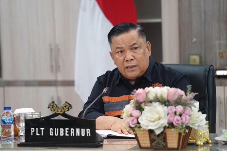 Asap Karhutla Meningkat, Plt Gubri Imbau Warga Batasi Aktivitas di Luar Rumah